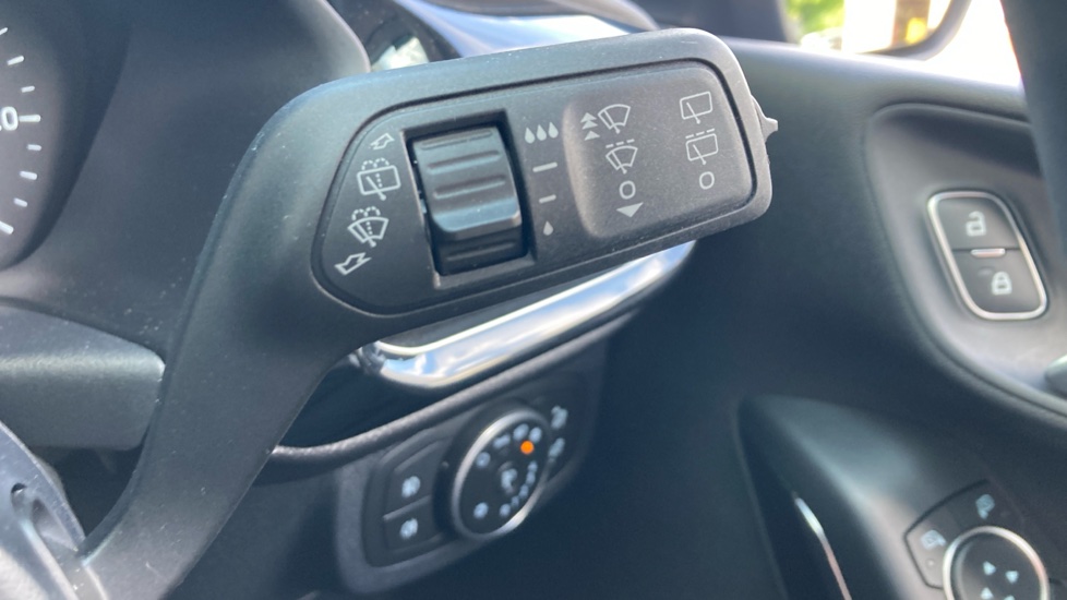 Ford Fiesta 1.0 EcoBoost 95 Titanium 5dr Petrol Hatchback - Image 27