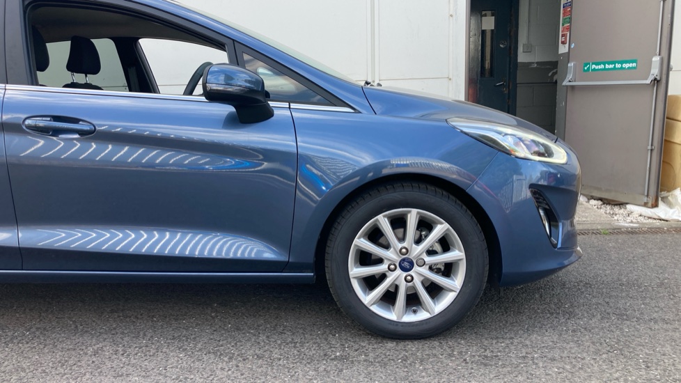 Ford Fiesta 1.0 EcoBoost 95 Titanium 5dr Petrol Hatchback - Image 39