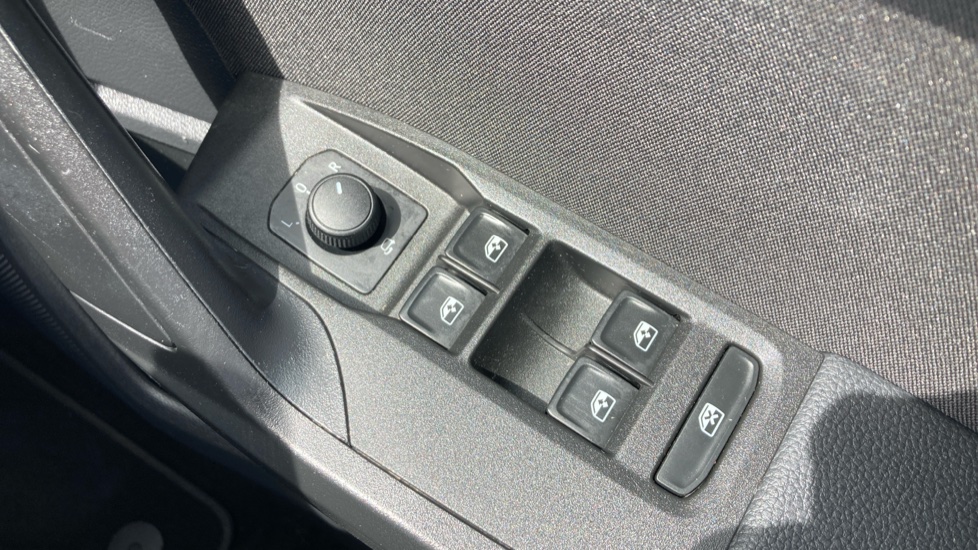 SEAT Arona 1.0 TSI 110 FR 5dr Petrol Hatchback - Image 21