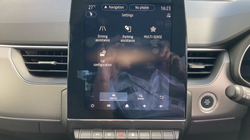 Renault Arkana 1.6 E-TECH Hybrid 145 S Edition 5dr Auto Hybrid Estate - Image 27