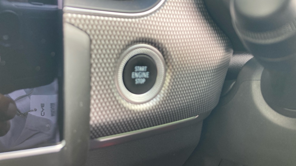 Renault Arkana 1.6 E-TECH Hybrid 145 S Edition 5dr Auto Hybrid Estate - Image 38
