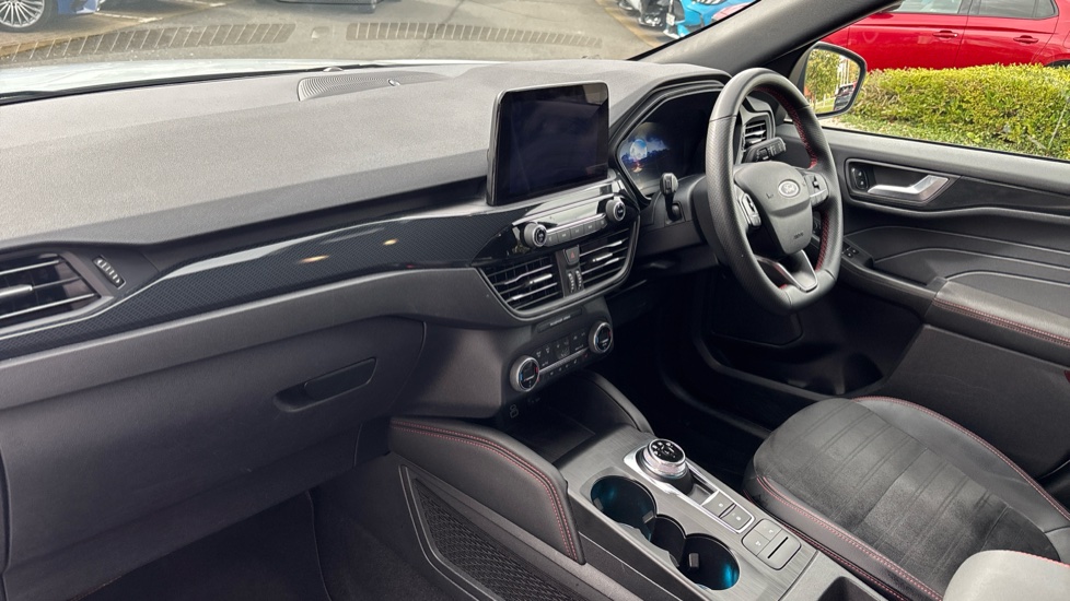 Ford Kuga 2.5 FHEV ST-Line Edition 5dr CVT Hybrid Estate - Image 9