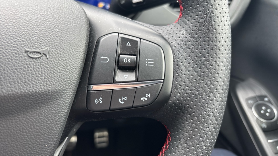 Ford Kuga 2.5 FHEV ST-Line Edition 5dr CVT Hybrid Estate - Image 21