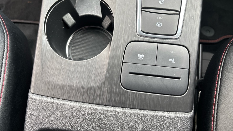 Ford Kuga 2.5 FHEV ST-Line Edition 5dr CVT Hybrid Estate - Image 28