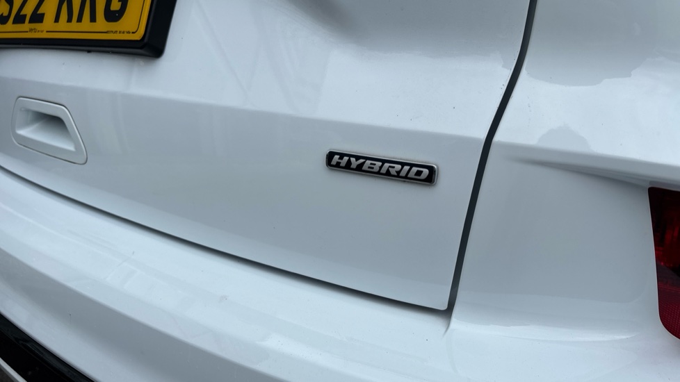 Ford Kuga 2.5 FHEV ST-Line Edition 5dr CVT Hybrid Estate - Image 38