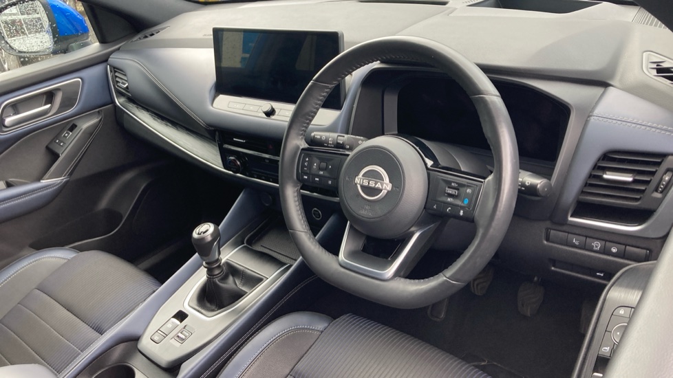 Nissan Qashqai 1.3 DiG-T MH Tekna 5dr Petrol Hatchback - Image 11