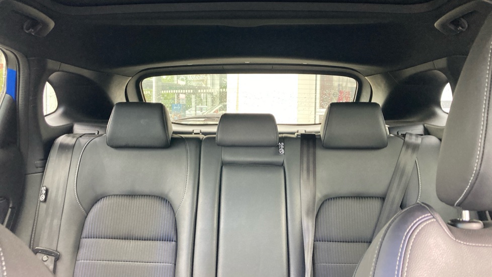 Nissan Qashqai 1.3 DiG-T MH Tekna 5dr Petrol Hatchback - Image 15