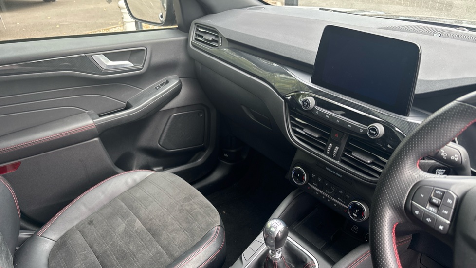 Ford Kuga 1.5 EcoBoost 150 ST-Line X Edition 5dr Petrol Estate - Image 14