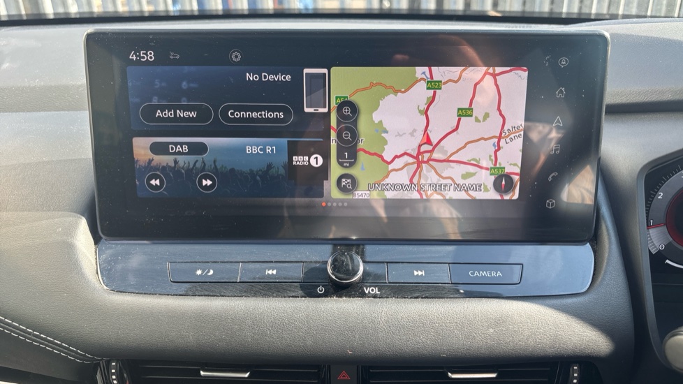Nissan Qashqai 1.3 DiG-T MH N-Connecta 5dr Petrol Hatchback - Image 12