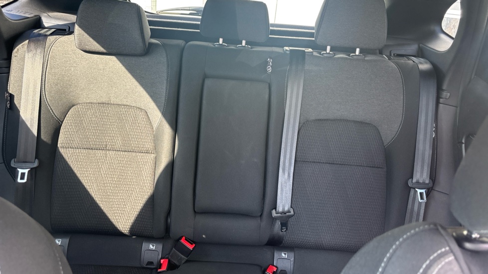 Nissan Qashqai 1.3 DiG-T MH N-Connecta 5dr Petrol Hatchback - Image 15