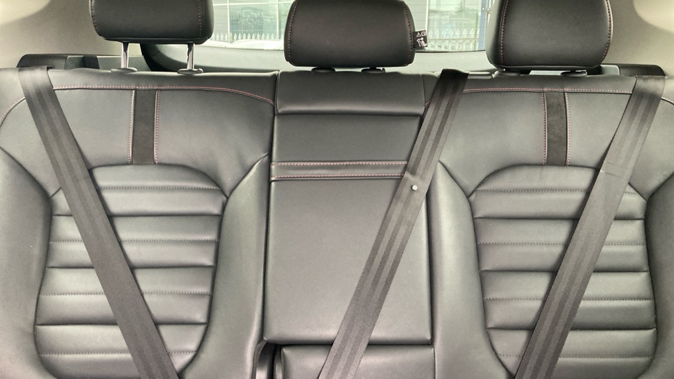 MG HS 1.5 T-GDI Trophy 5dr DCT Petrol Hatchback - Image 15