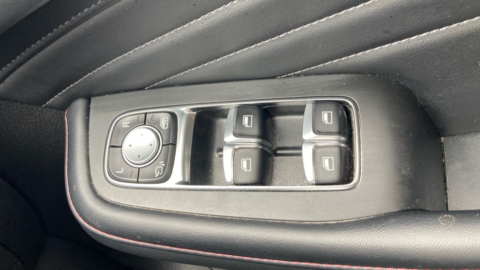 MG HS 1.5 T-GDI Trophy 5dr DCT Petrol Hatchback - Image 21