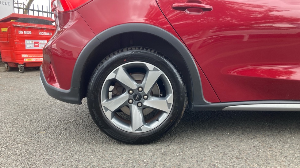 Ford Focus 1.0 EcoBoost 125 Active Auto 5dr Petrol Hatchback - Image 7