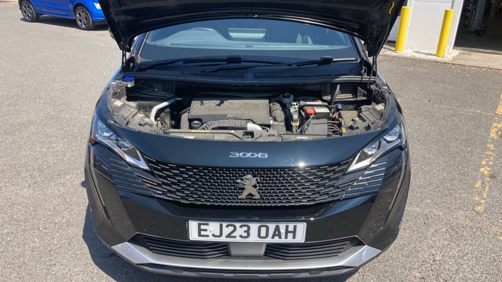Peugeot 3008 1.2 PureTech GT 5dr EAT8 Petrol Estate - Image 8