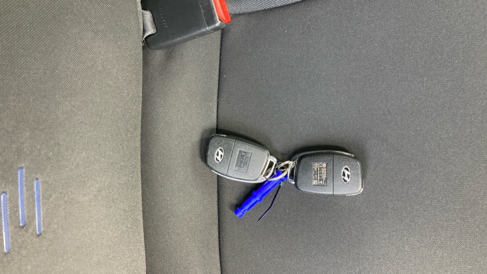 Hyundai i10 1.0 Go SE 5dr Petrol Hatchback - Image 20