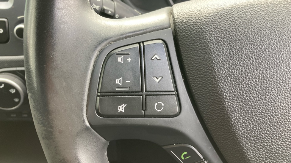 Hyundai i10 1.0 Go SE 5dr Petrol Hatchback - Image 29