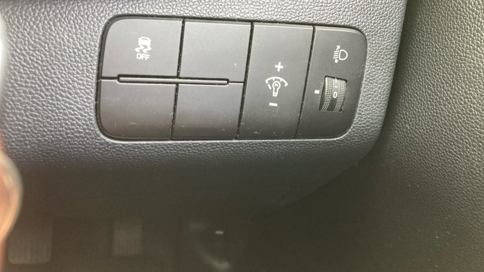 Hyundai i10 1.0 Go SE 5dr Petrol Hatchback - Image 32