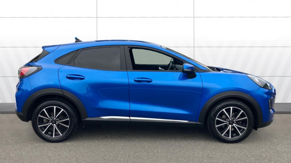 Ford Puma 1.0 EcoBoost Hybrid mHEV Titanium 5dr Petrol Hatchback - Image 5