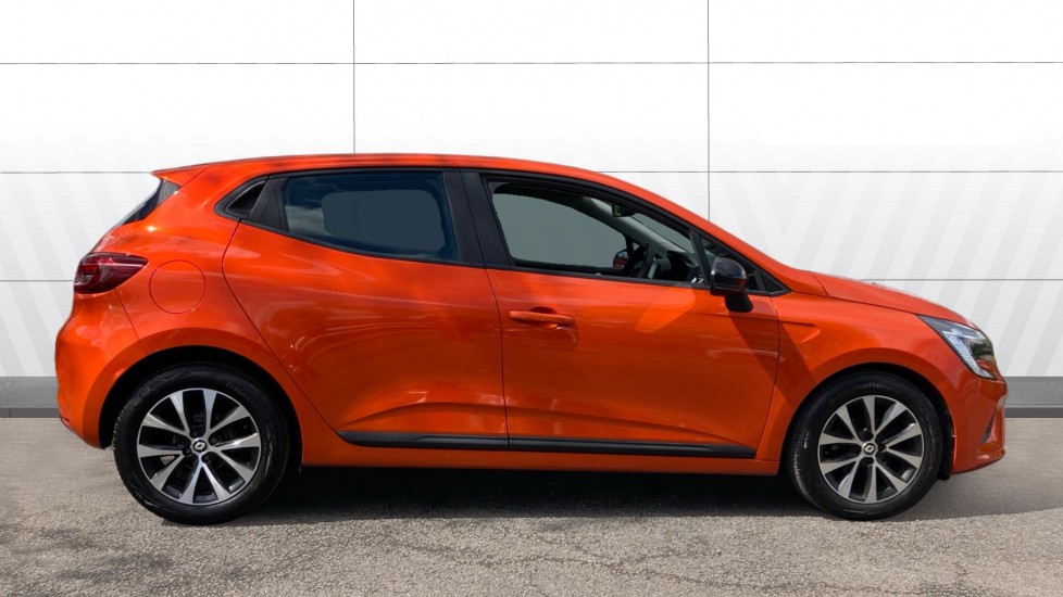 Renault Clio 1.0 TCe 90 Evolution 5dr Petrol Hatchback - Image 5
