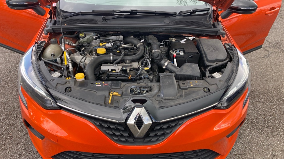 Renault Clio 1.0 TCe 90 Evolution 5dr Petrol Hatchback - Image 8