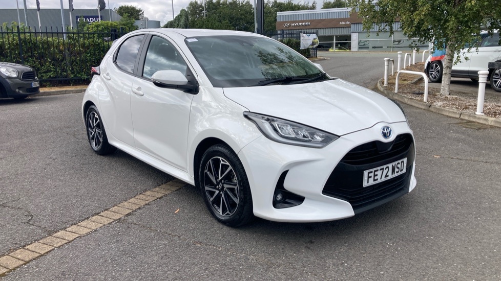 Toyota Yaris 1.5 Hybrid Design 5dr CVT Hybrid Hatchback - Image 35