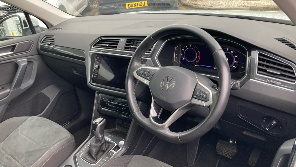 Volkswagen Tiguan 1.5 TSI 150 Elegance 5dr DSG Petrol Estate - Image 11