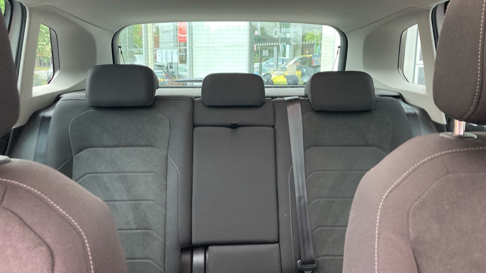 Volkswagen Tiguan 1.5 TSI 150 Elegance 5dr DSG Petrol Estate - Image 15