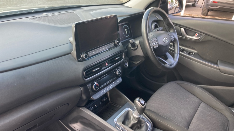 Hyundai KONA 1.0 TGDi 48V MHEV Premium 5dr Petrol Hatchback - Image 9