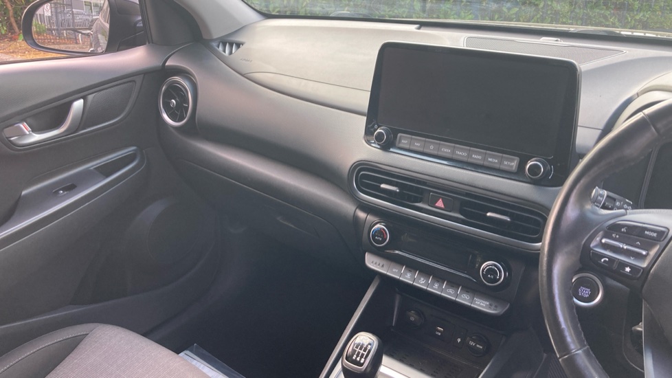 Hyundai KONA 1.0 TGDi 48V MHEV Premium 5dr Petrol Hatchback - Image 14