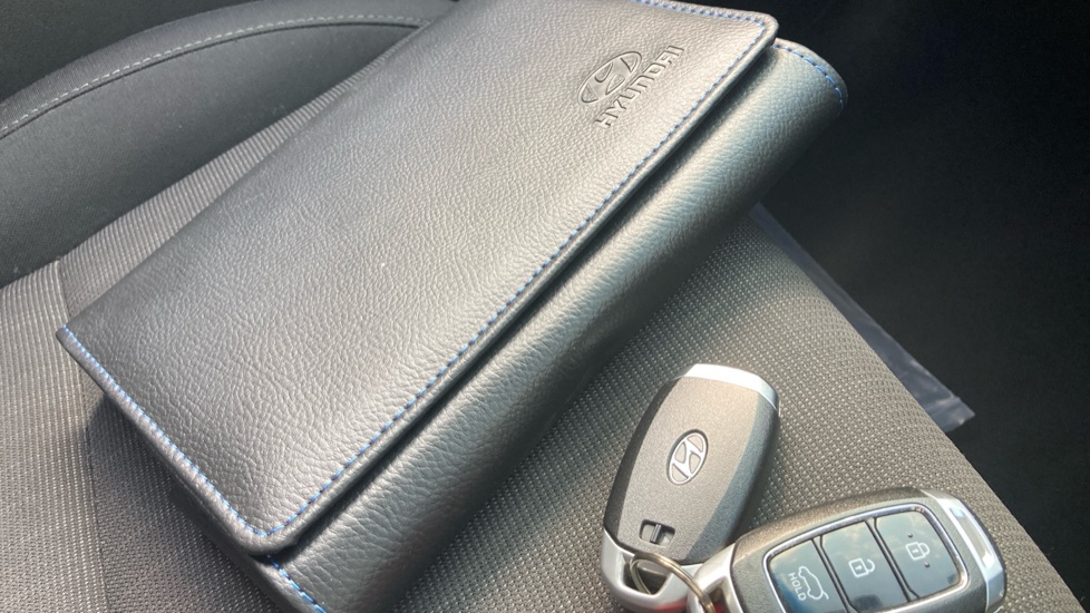 Hyundai KONA 1.0 TGDi 48V MHEV Premium 5dr Petrol Hatchback - Image 19