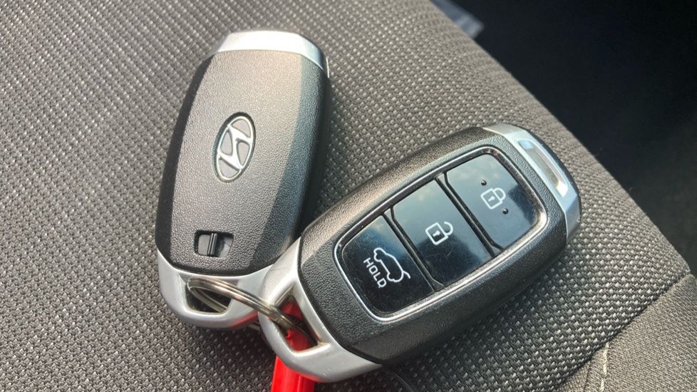 Hyundai KONA 1.0 TGDi 48V MHEV Premium 5dr Petrol Hatchback - Image 20