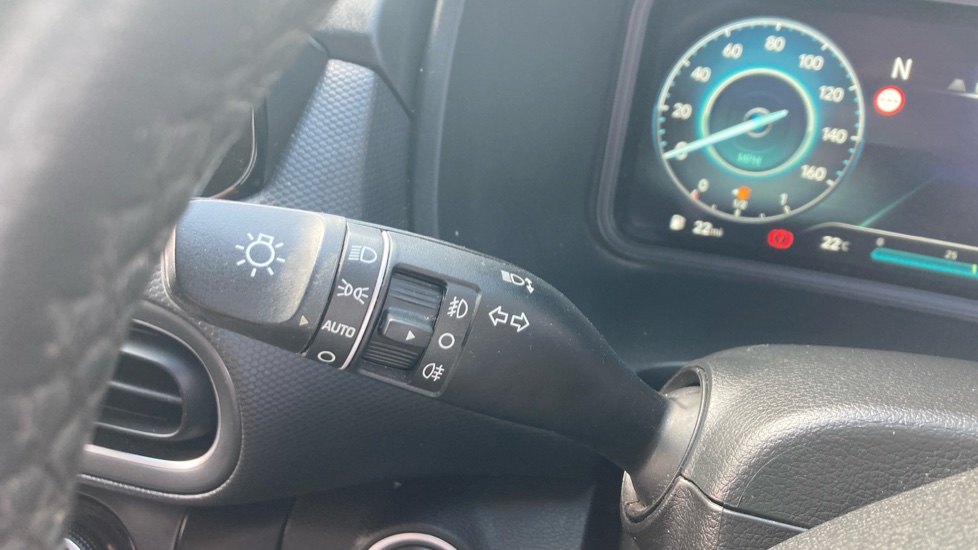 Hyundai KONA 1.0 TGDi 48V MHEV Premium 5dr Petrol Hatchback - Image 25