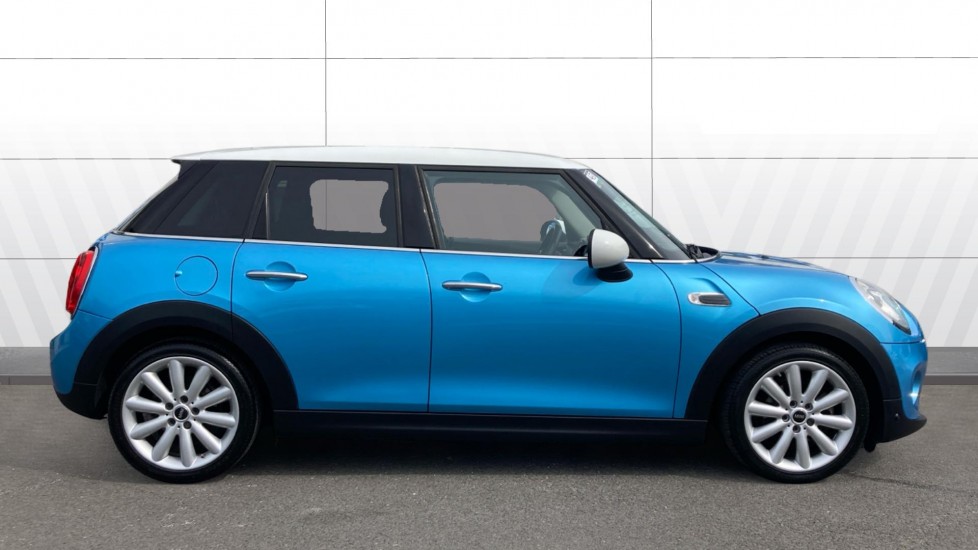 MINI Hatchback 1.5 Cooper 5dr Auto Petrol Hatchback - Image 5