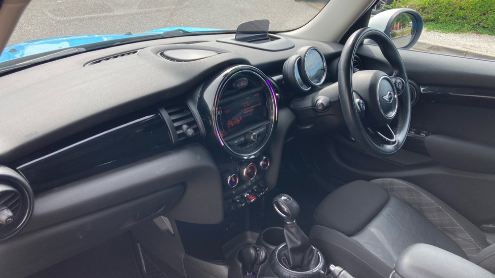 MINI Hatchback 1.5 Cooper 5dr Auto Petrol Hatchback - Image 9