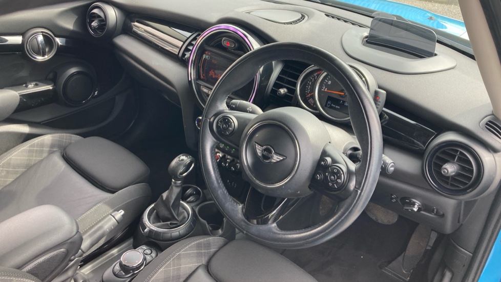 MINI Hatchback 1.5 Cooper 5dr Auto Petrol Hatchback - Image 11
