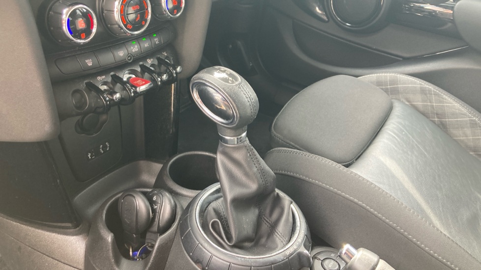 MINI Hatchback 1.5 Cooper 5dr Auto Petrol Hatchback - Image 13