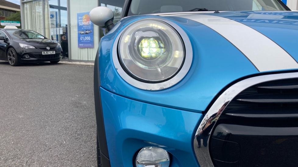 MINI Hatchback 1.5 Cooper 5dr Auto Petrol Hatchback - Image 34