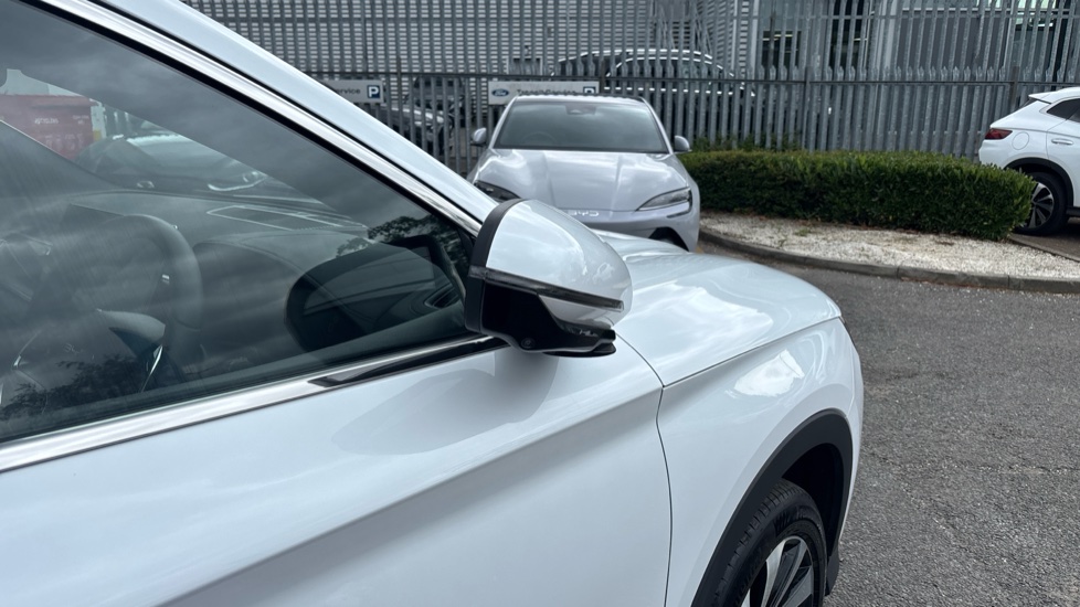 BYD Seal U 1.5 DM-i Comfort 5dr Auto Estate - Image 41