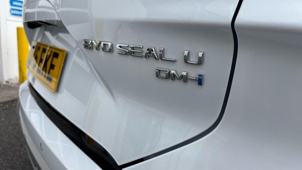 BYD Seal U 1.5 DM-i Comfort 5dr Auto Estate - Image 47