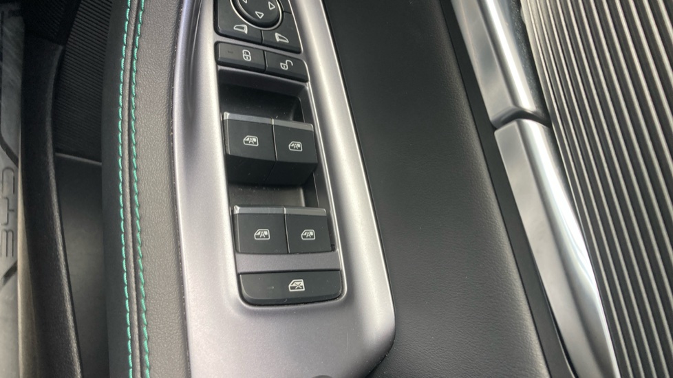 BYD Seal U 1.5 DM-i Comfort 5dr Auto Estate - Image 35