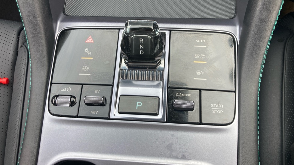 BYD Seal U 1.5 DM-i Boost 5dr Auto Estate - Image 35