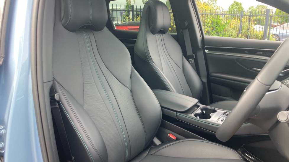 BYD Seal U 1.5 DM-i Boost 5dr Auto Estate - Image 39