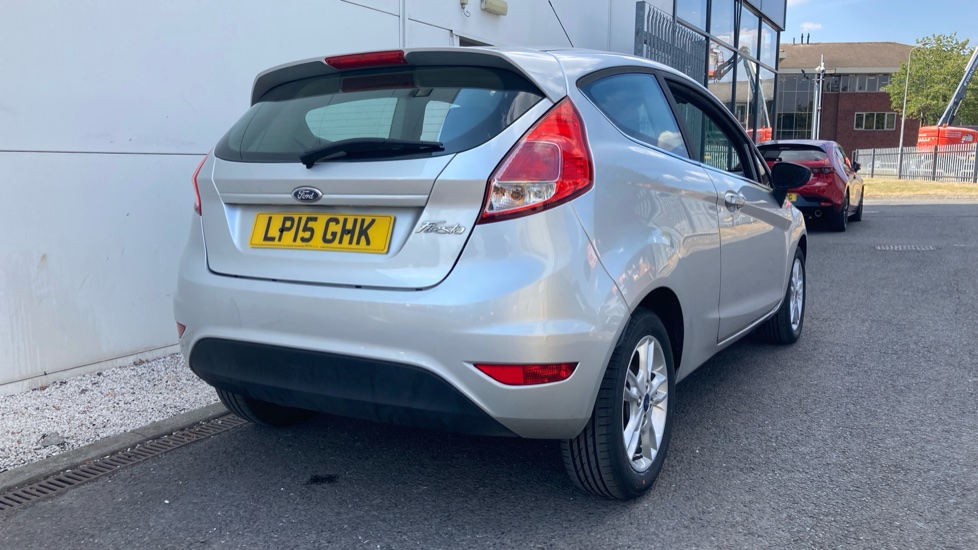 Ford Fiesta 1.25 82 Zetec 3dr Petrol Hatchback - Image 36