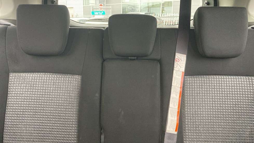Suzuki S-Cross 1.5 Hybrid Motion 5dr AGS Hybrid Hatchback - Image 15