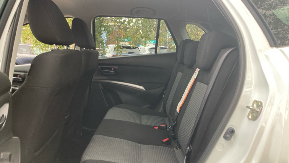 Suzuki S-Cross 1.5 Hybrid Motion 5dr AGS Hybrid Hatchback - Image 16