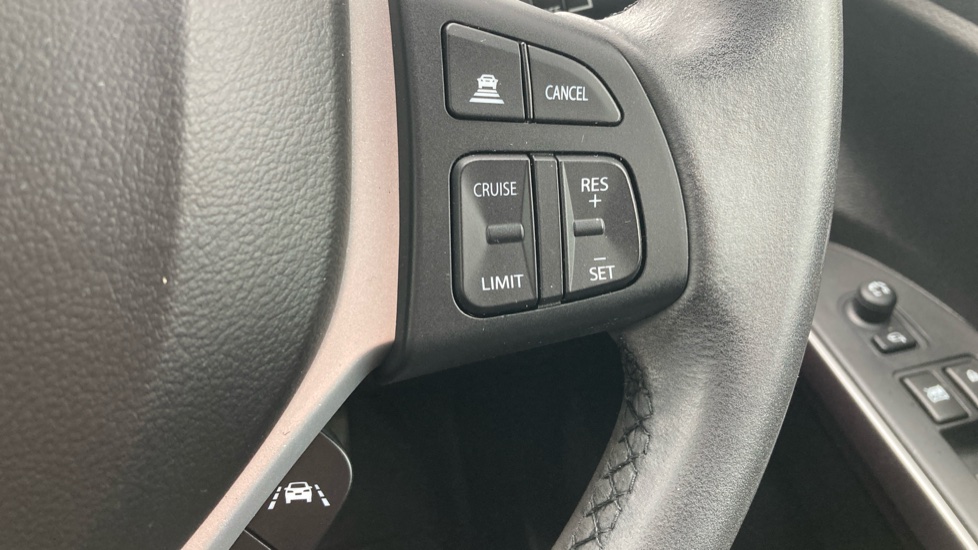 Suzuki S-Cross 1.5 Hybrid Motion 5dr AGS Hybrid Hatchback - Image 23