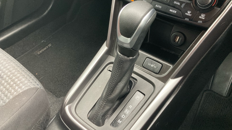 Suzuki S-Cross 1.5 Hybrid Motion 5dr AGS Hybrid Hatchback - Image 35
