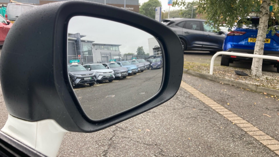 Suzuki S-Cross 1.5 Hybrid Motion 5dr AGS Hybrid Hatchback - Image 37