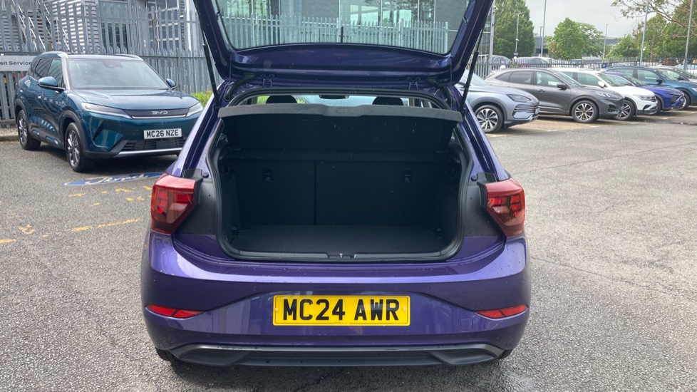 Volkswagen Polo 1.0 TSI Life 5dr Petrol Hatchback - Image 4