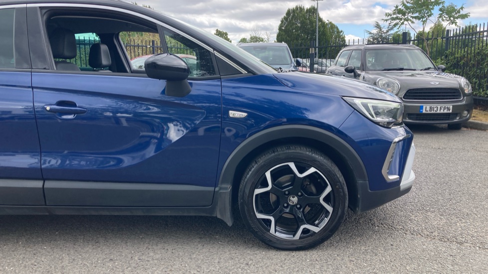 Vauxhall Crossland 1.2 SRi Nav 5dr Petrol Hatchback - Image 38
